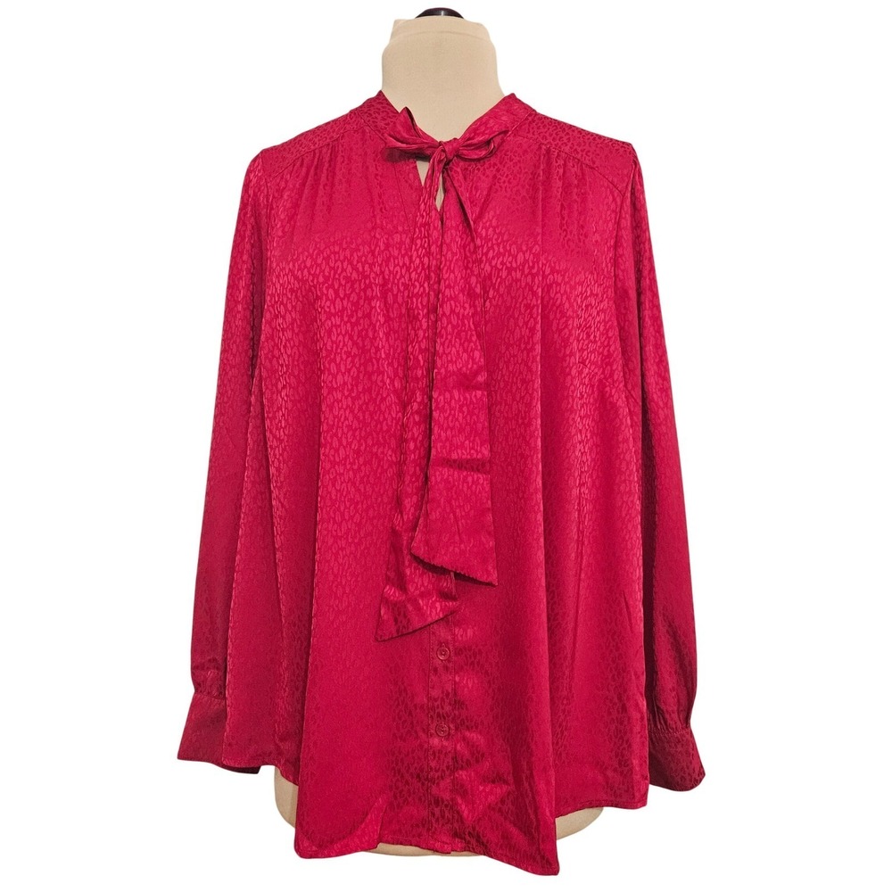 Torrid Red Satin Animal Print Tie Neck Blouse Button Down Shirt 1X Officecore